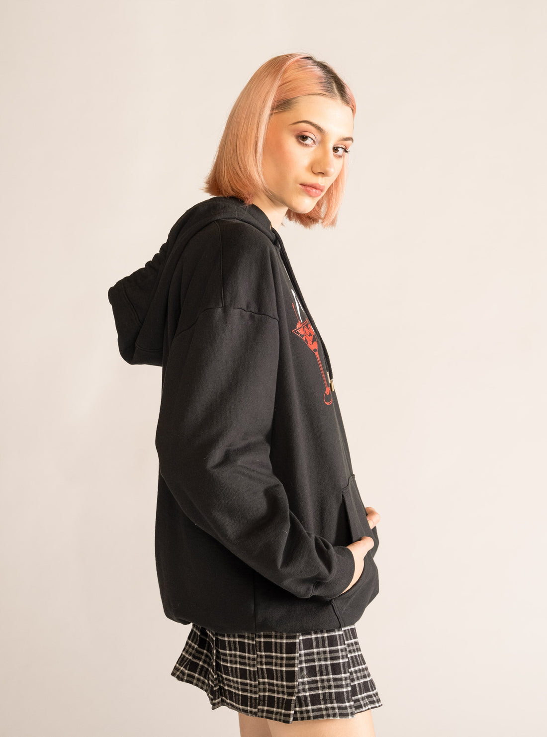 Cherry Bomb Hoodie, Negro