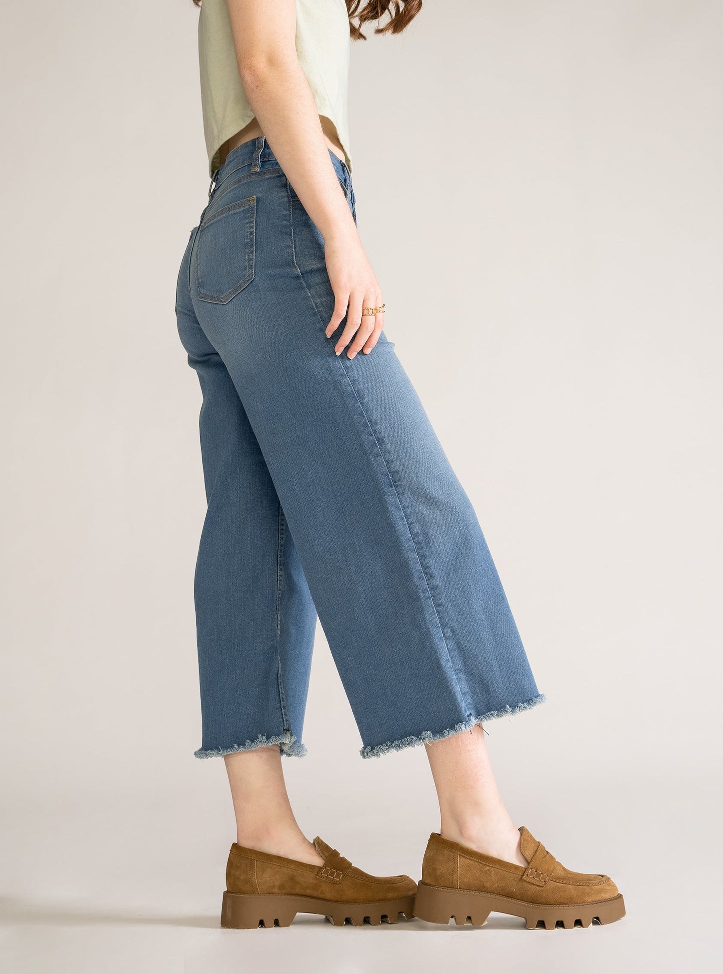 Levitating Cropped Wide Leg Jeans, Azul Claro