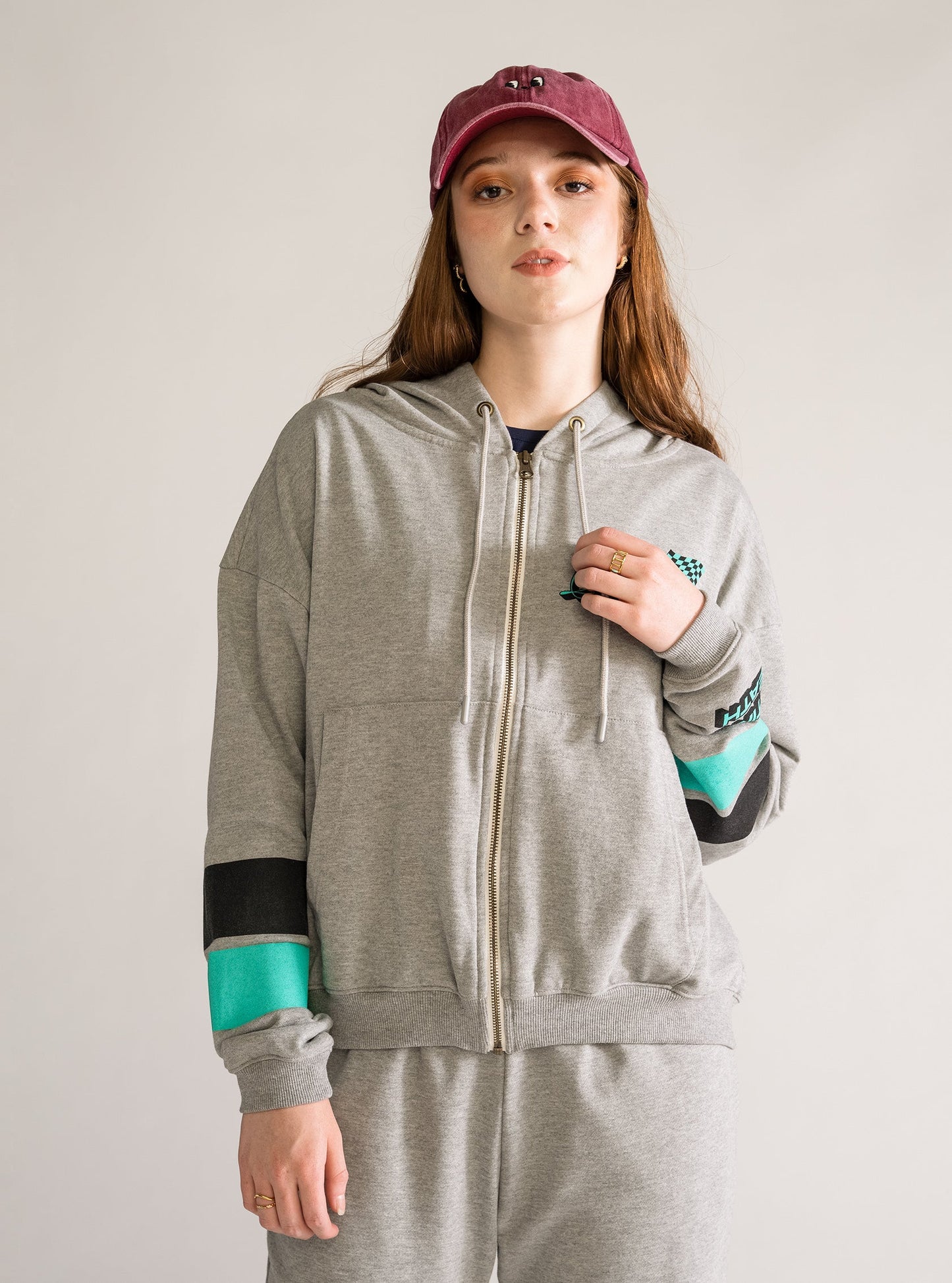 Run That Race Hoodie, Gris Claro