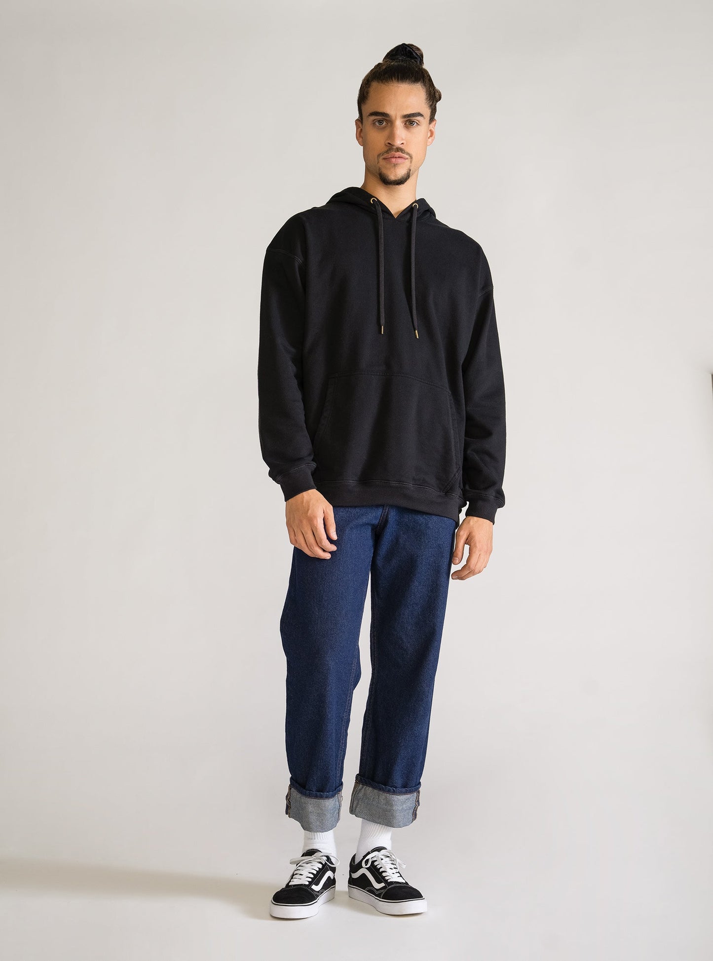 Essential Hoodie, Negro