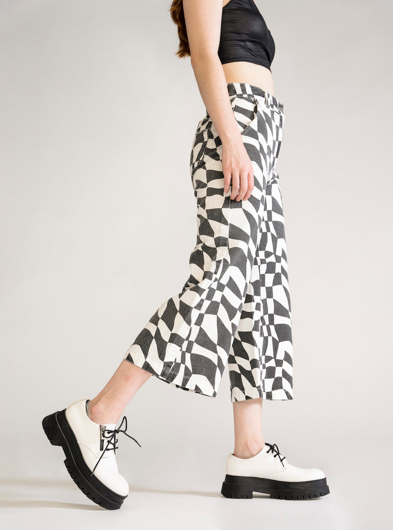 Op-Art Cropped Flare Pants, Negro