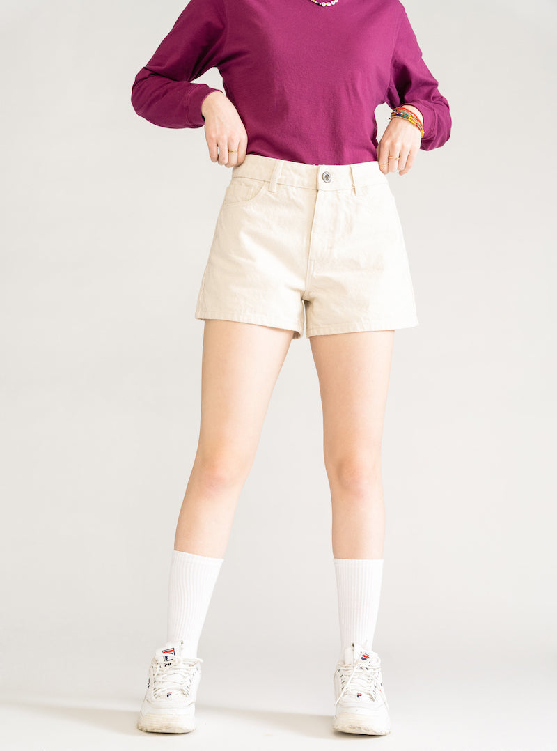 Subtle Statement Short, Crudo