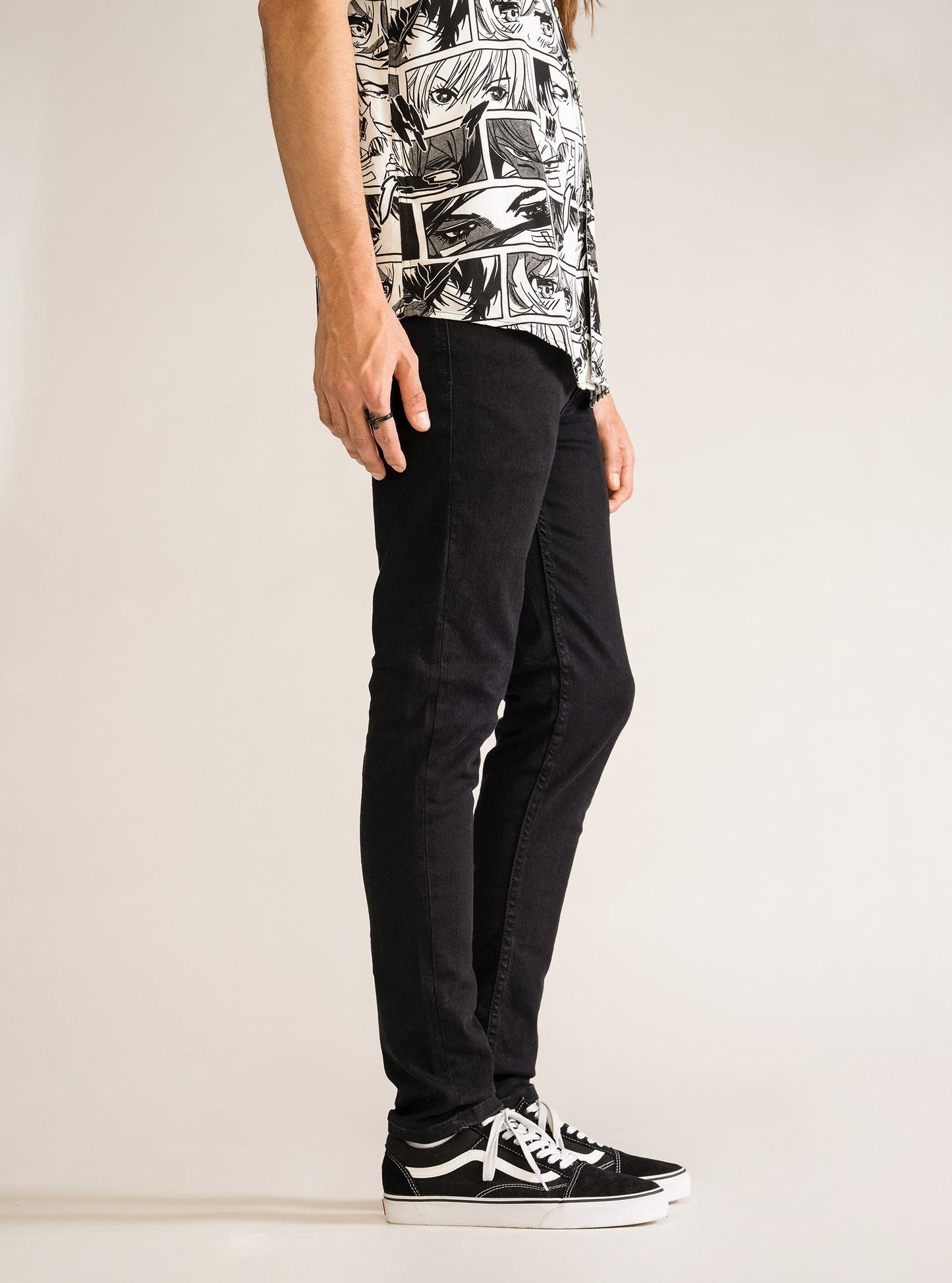 I See U Skinny Jeans, Negro
