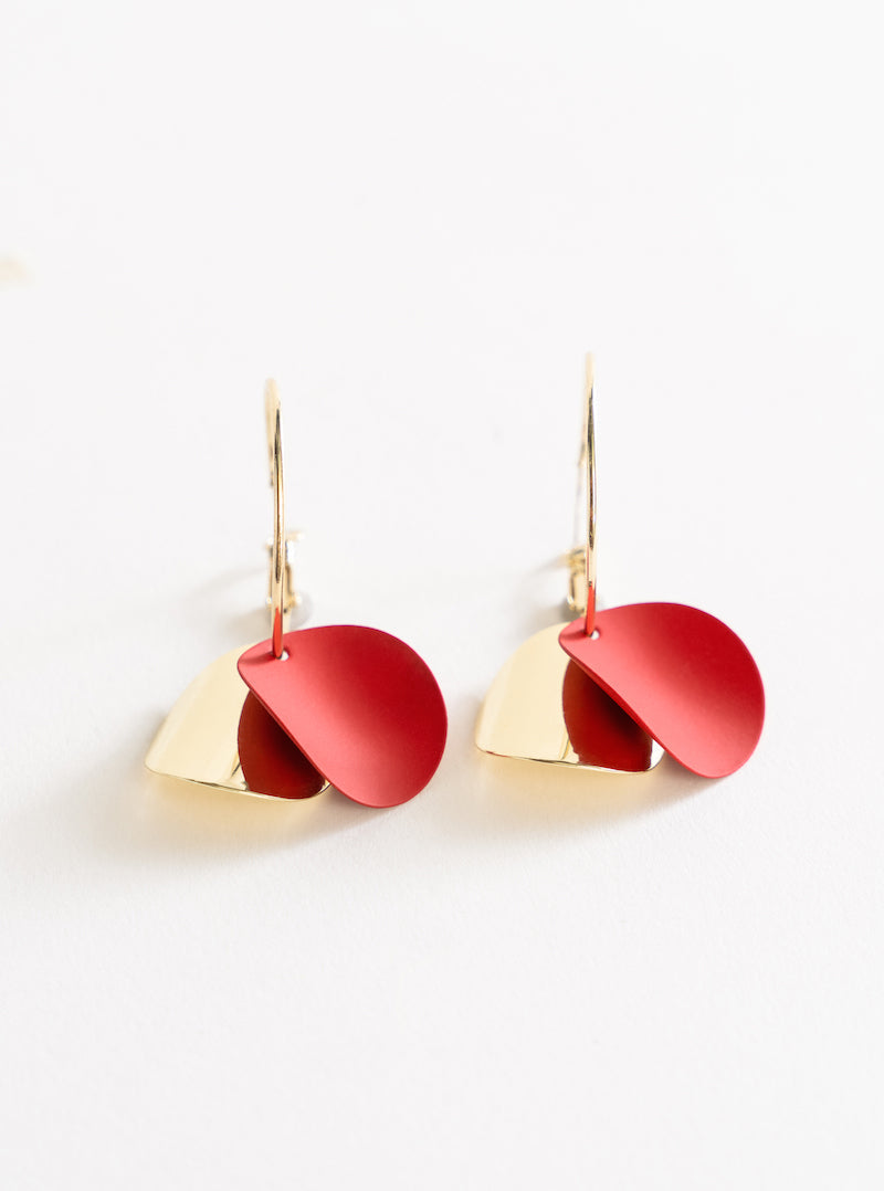 Cover Me In Sunshine Earrings, Rojo