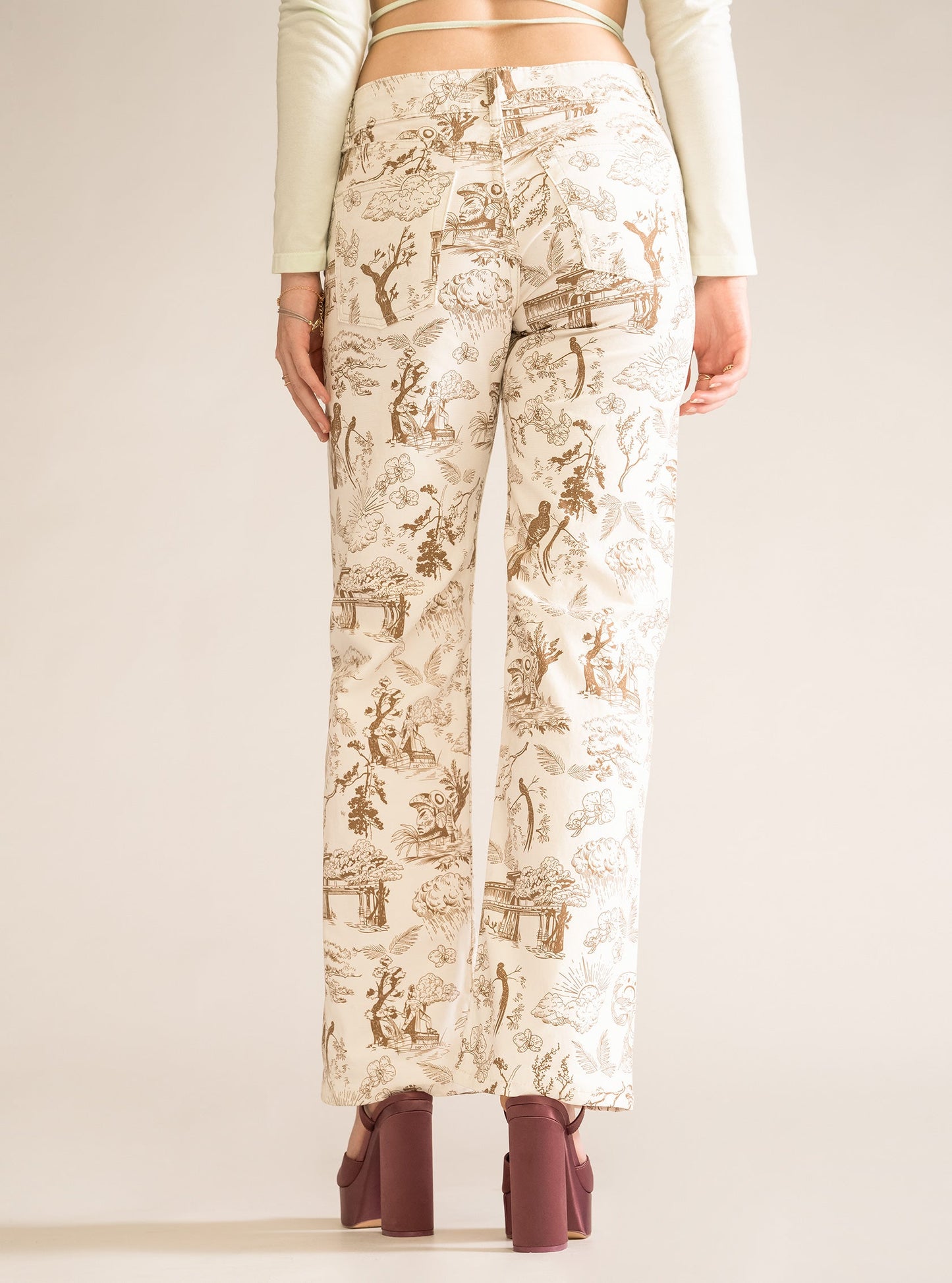 Cosmic Nature Straight Low Waist Pants, Crema