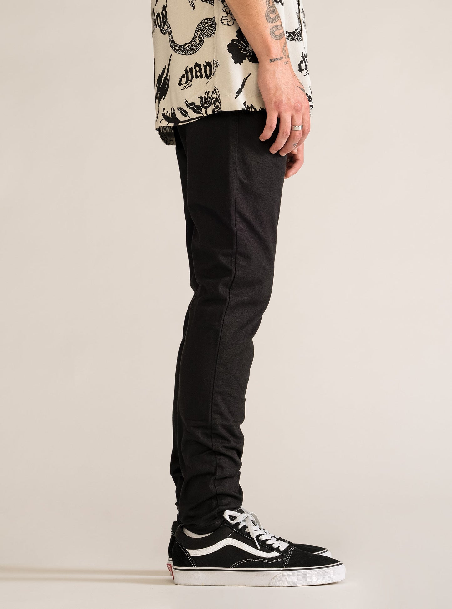 The Classic Skinny Pants, Negro
