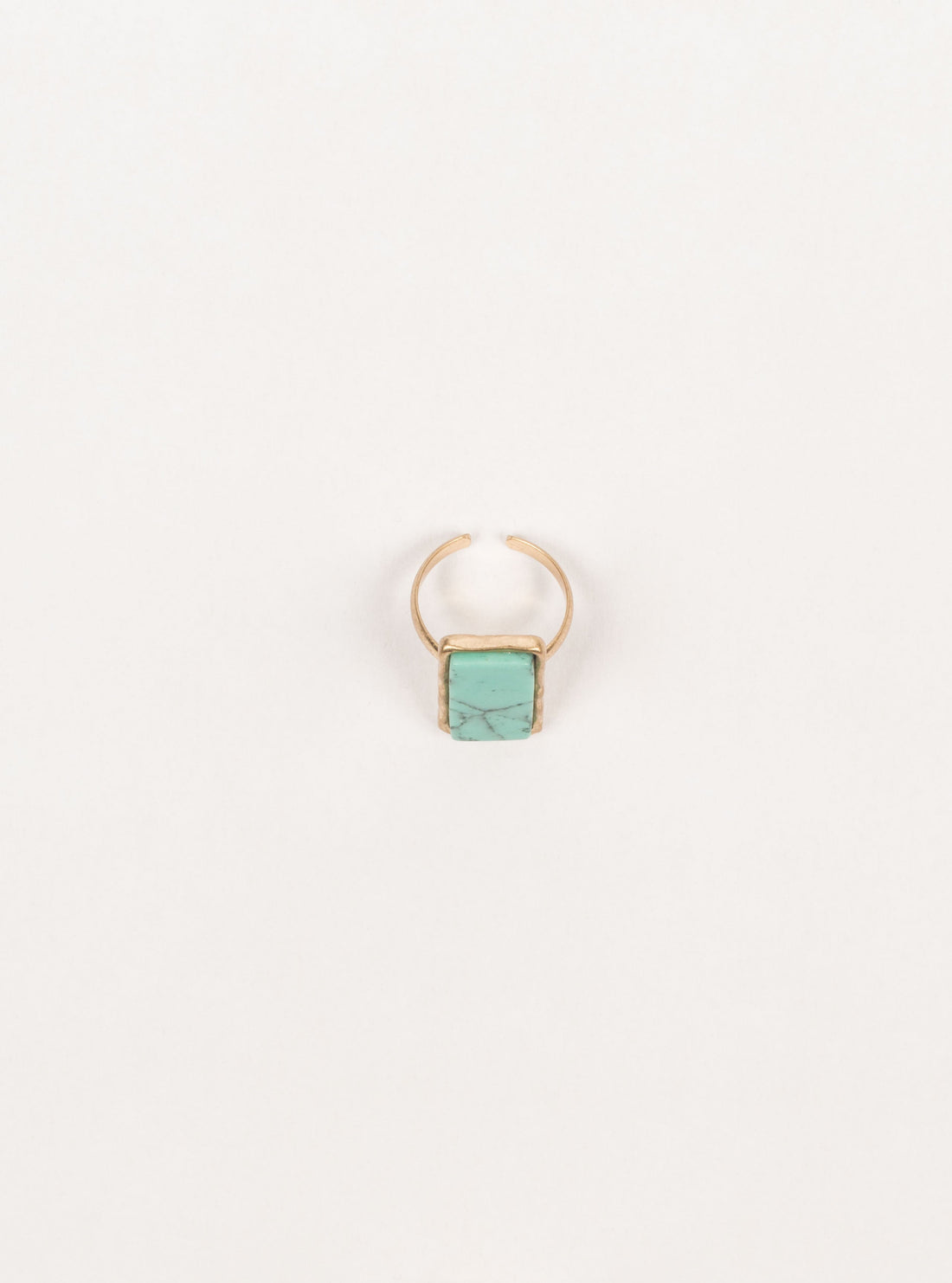 Semi Stone Ring, Celeste