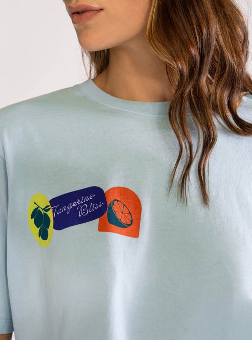 Tangerine Bliss Cropped Playera, Celeste