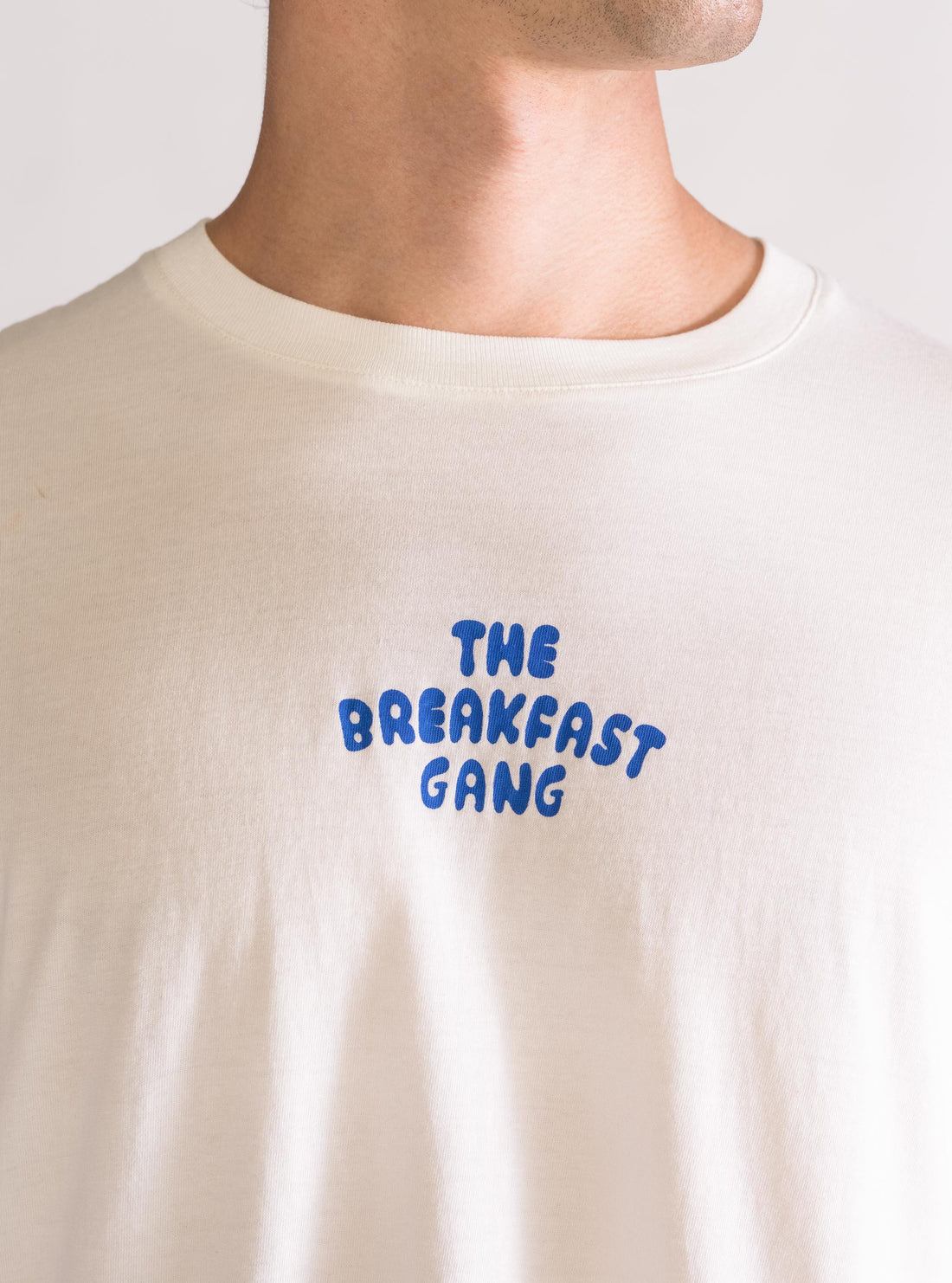 Breakfast Gang Boxy Playera, Blanco Hueso