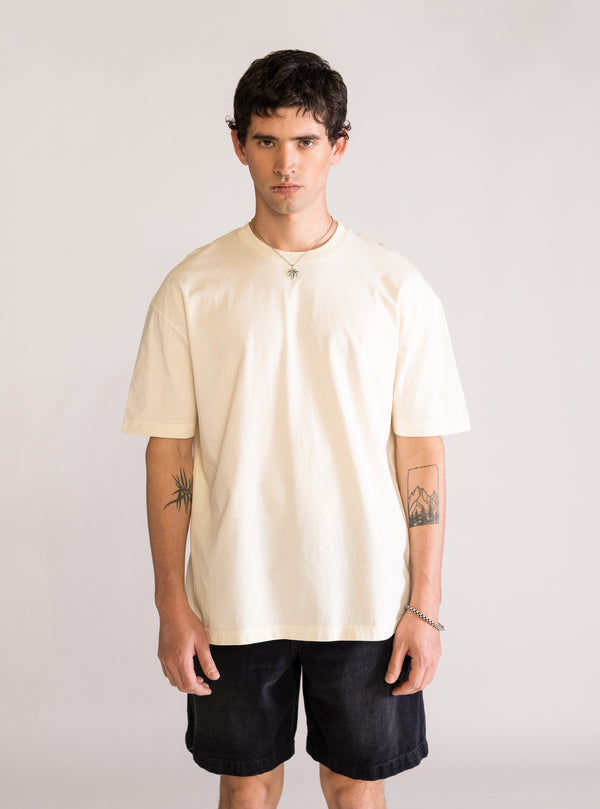 Overwhelming Cover Playera Drop, Crema