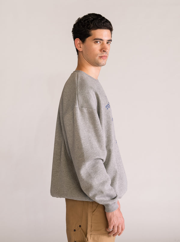 Meet Me At Midnight Crewneck, Gris Claro