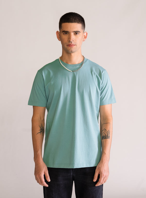 A Huge Quest Playera Regular, Verde Claro