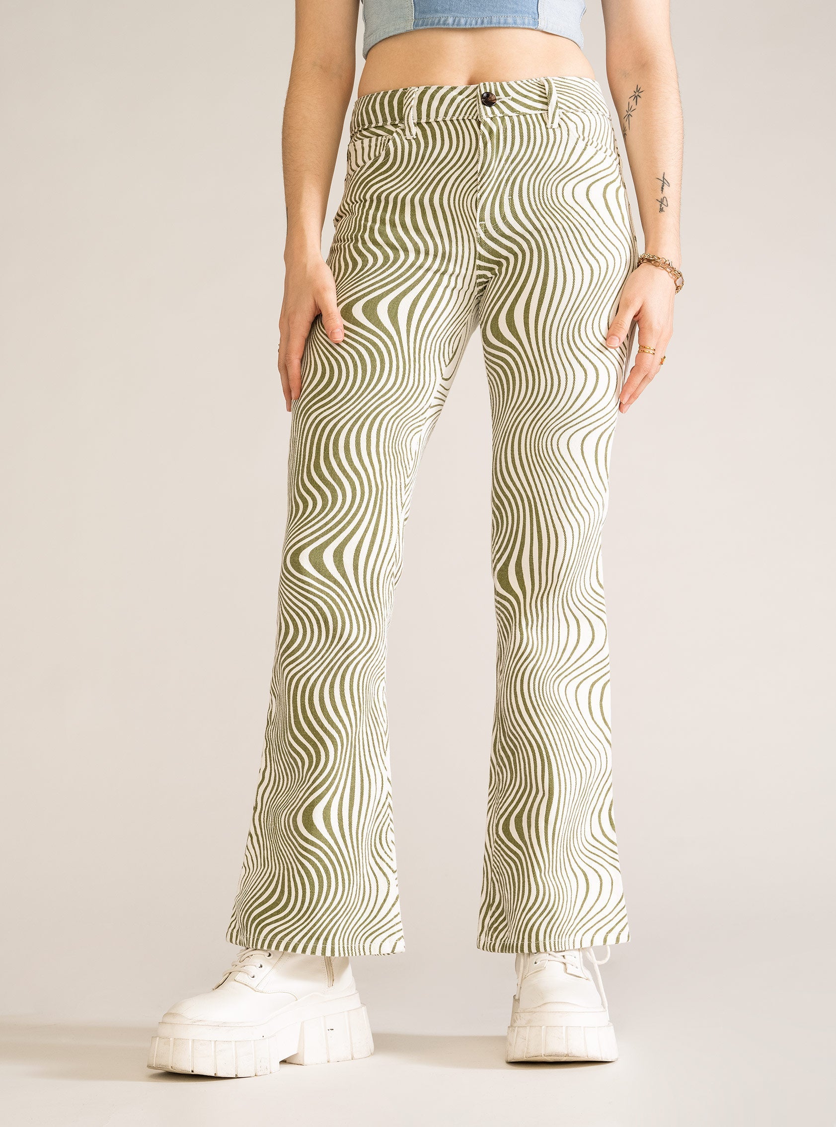 Matcha Waves Bell Bottoms, Verde Claro – Distefano Shop HND