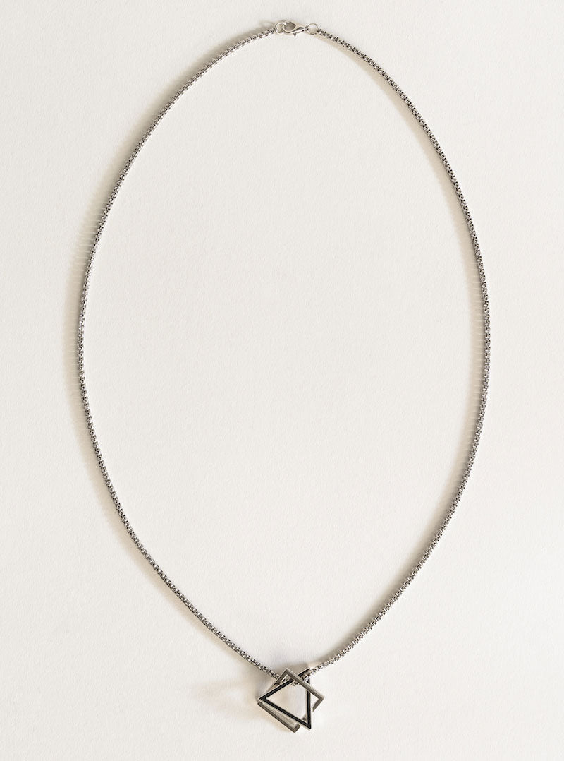 Shapes Of Sharp Necklace, Plateado