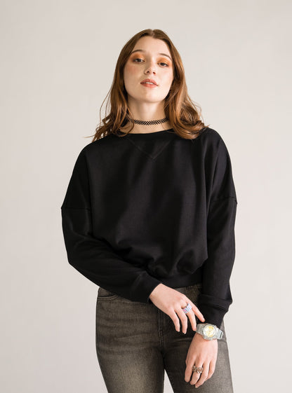 Xtra Is Not Enough Crewneck, Negro