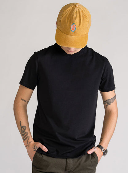 The Perfect T-Shirt, Negro
