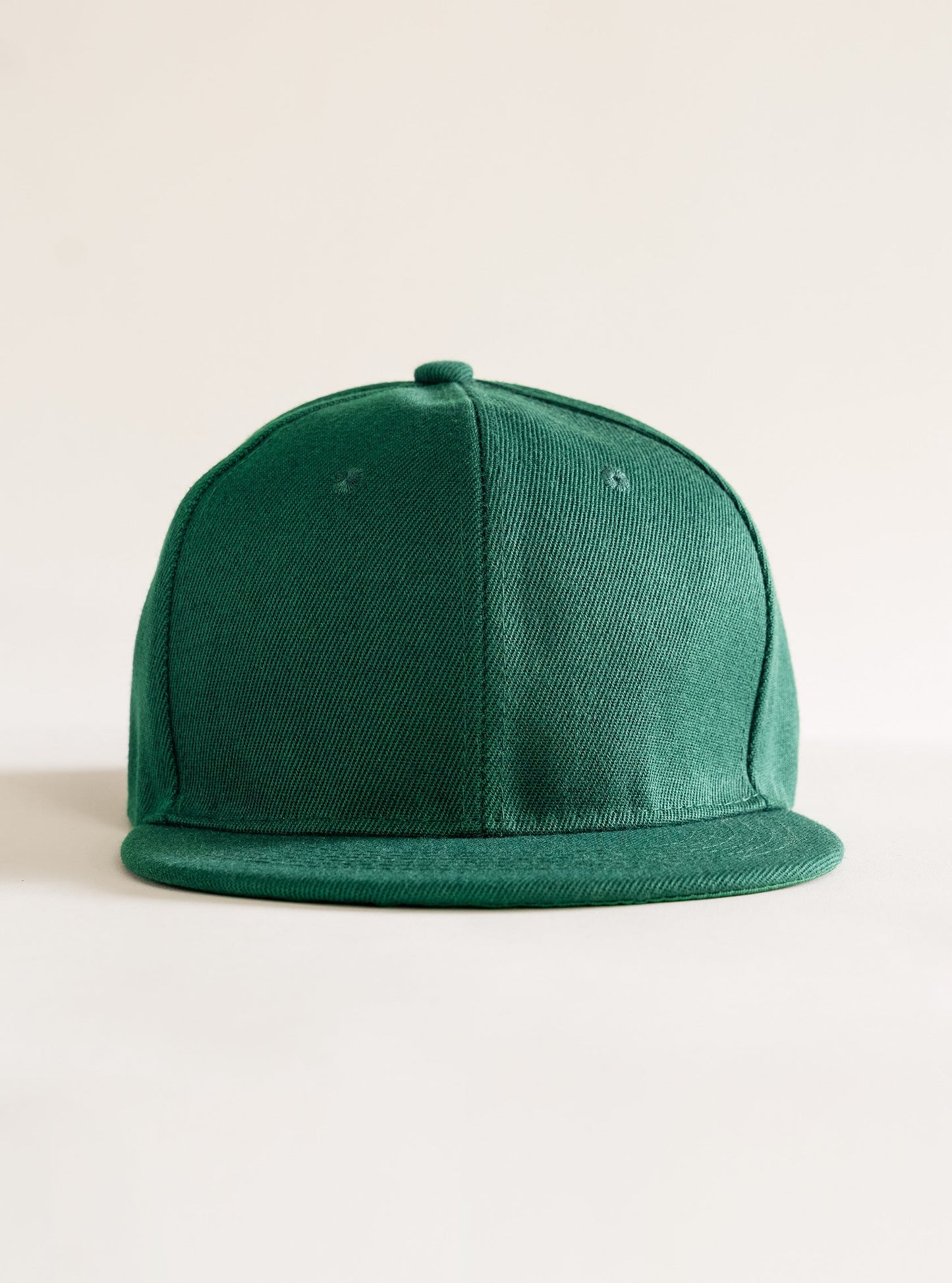 Trust Nobody Snapback Hat, Verde Obscuro
