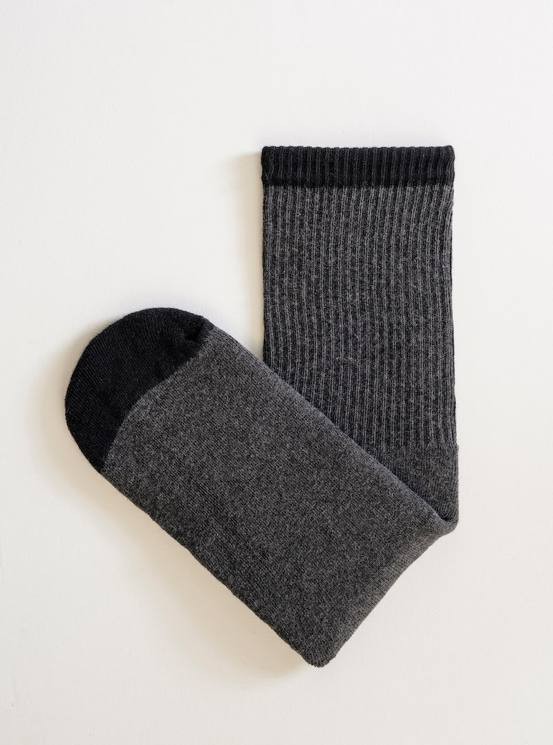 Basic Socks, Gris Obscuro