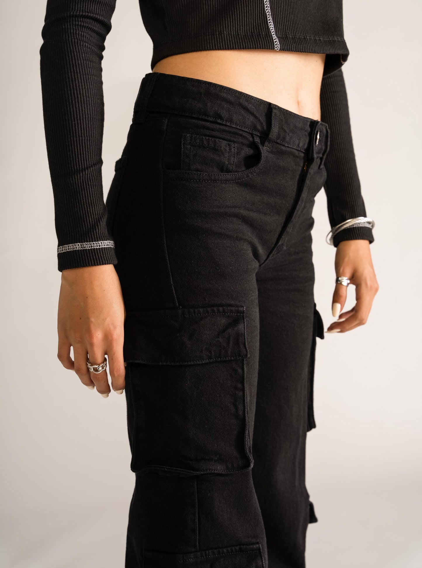 All Too Well Cargo Straight Jeans, Negro