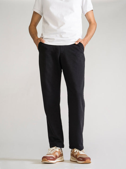 Nowhere To Hide Pants, Negro