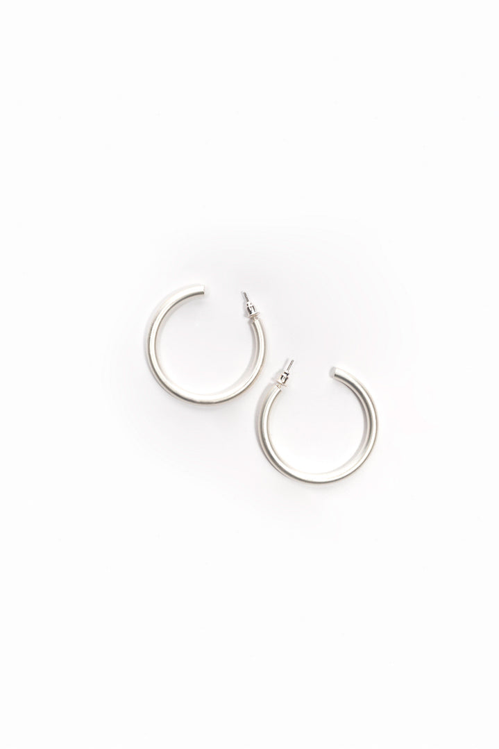 Oval Loop Earrings, Plateado